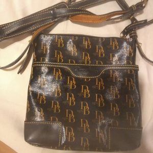 AUTHENTIC DOONEY & BOURKE CROSSBODY